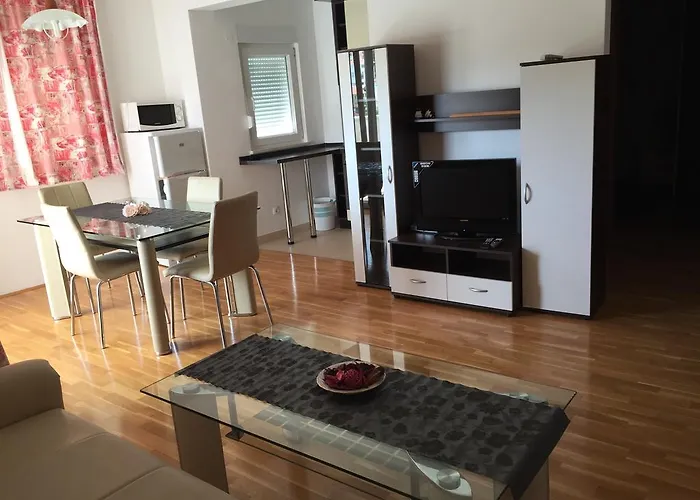Plaza Apartmán *
